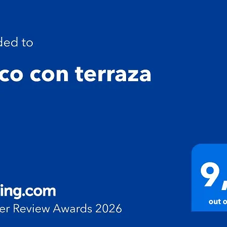 Atico Con Terraza Lägenhet
