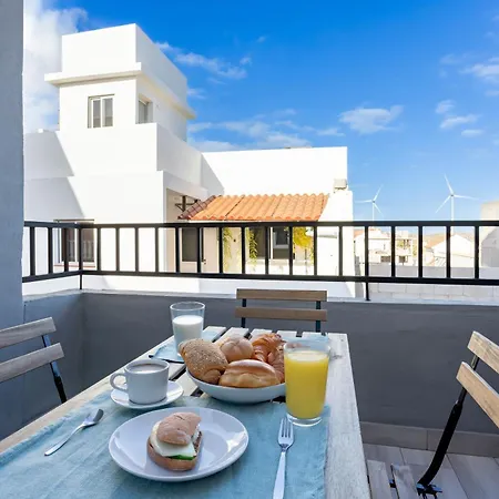 Atico Con Terraza La Listada